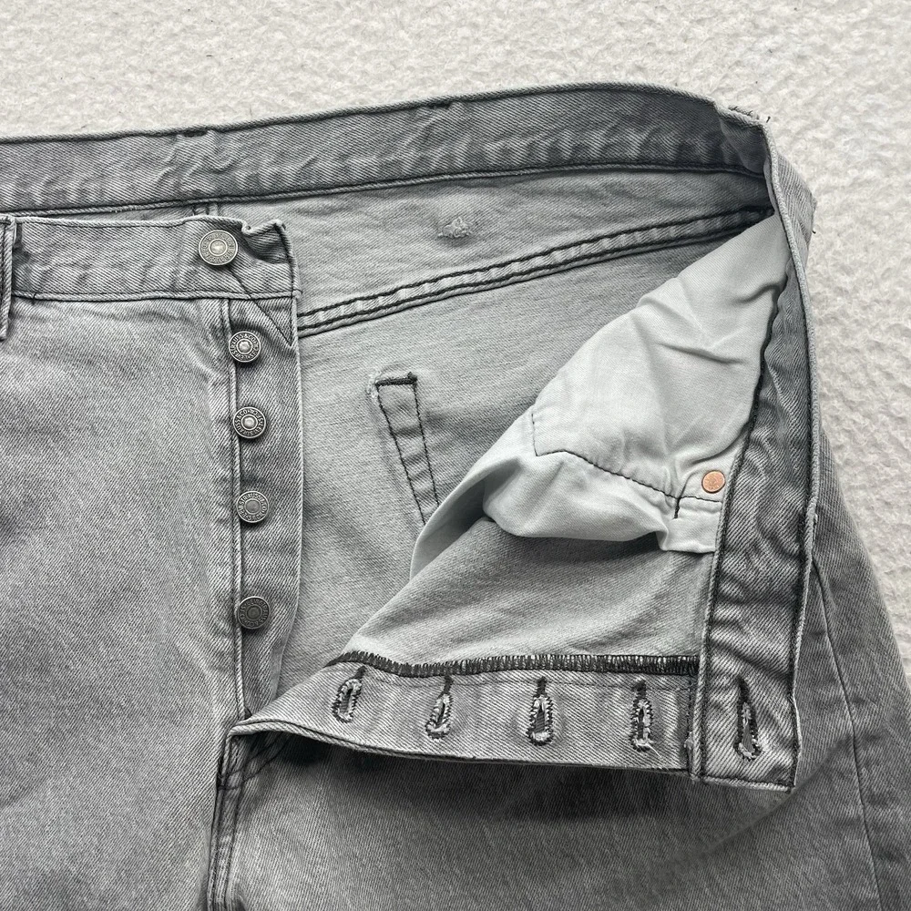 Levis 501 Jeans‎ Mens 38x28 (Tag 38x29) Gray Button Fly Straight Leg 100% Cotton